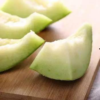 网纹瓜可以挖着吃,挖着吃的清新美味之旅