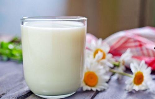 吃瓜中毒喝牛奶,牛奶的神奇疗效揭秘